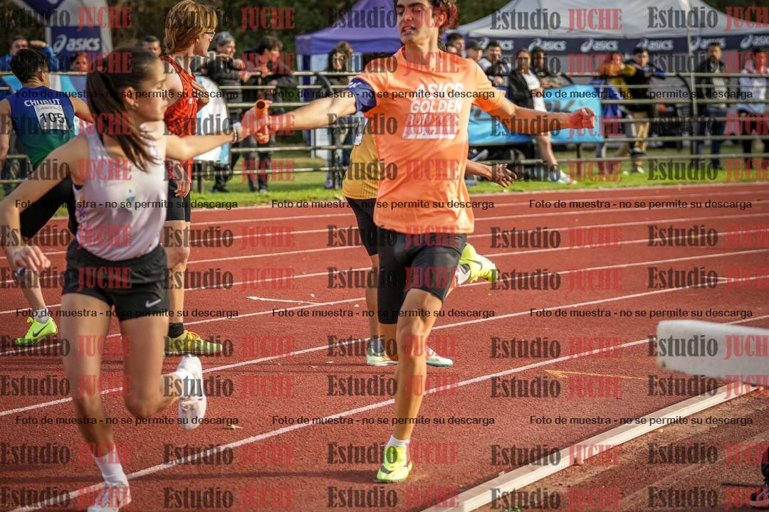 Fotos de las Postas 8x300 m mixta