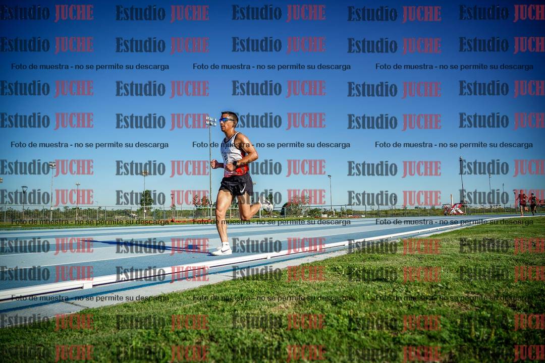 Fotos de los 3000 m llanos de varones
