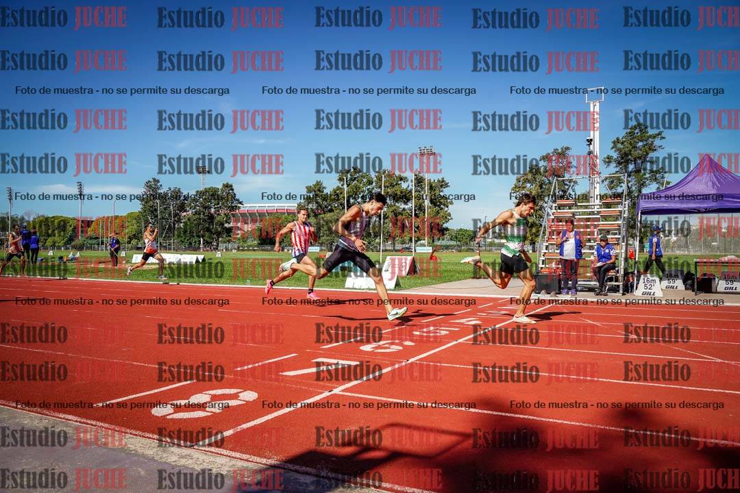 Fotos de los 400 m llanos de varones