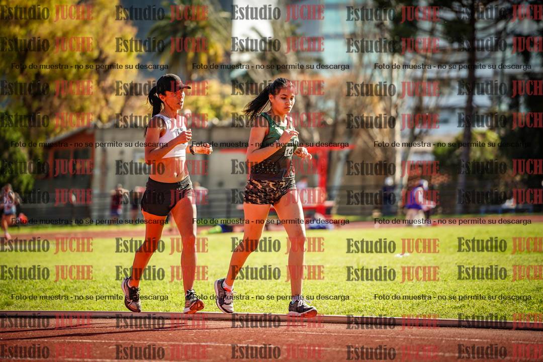 Fotos de los 5000 m llanos de mujeres y varones