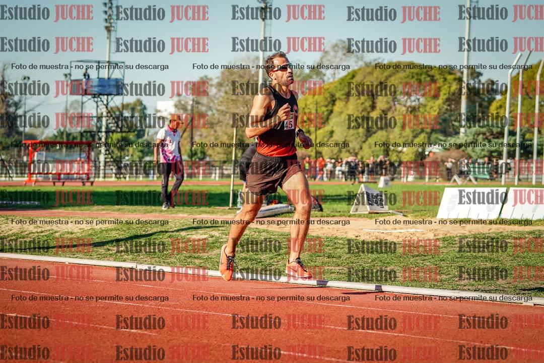 Fotos de los 3000 m llanos de varones