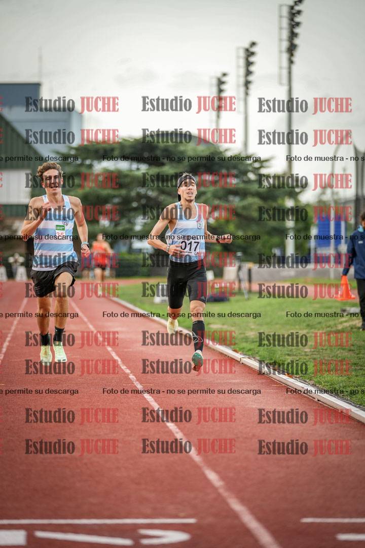 Fotos de los 3000 m llanos de varones