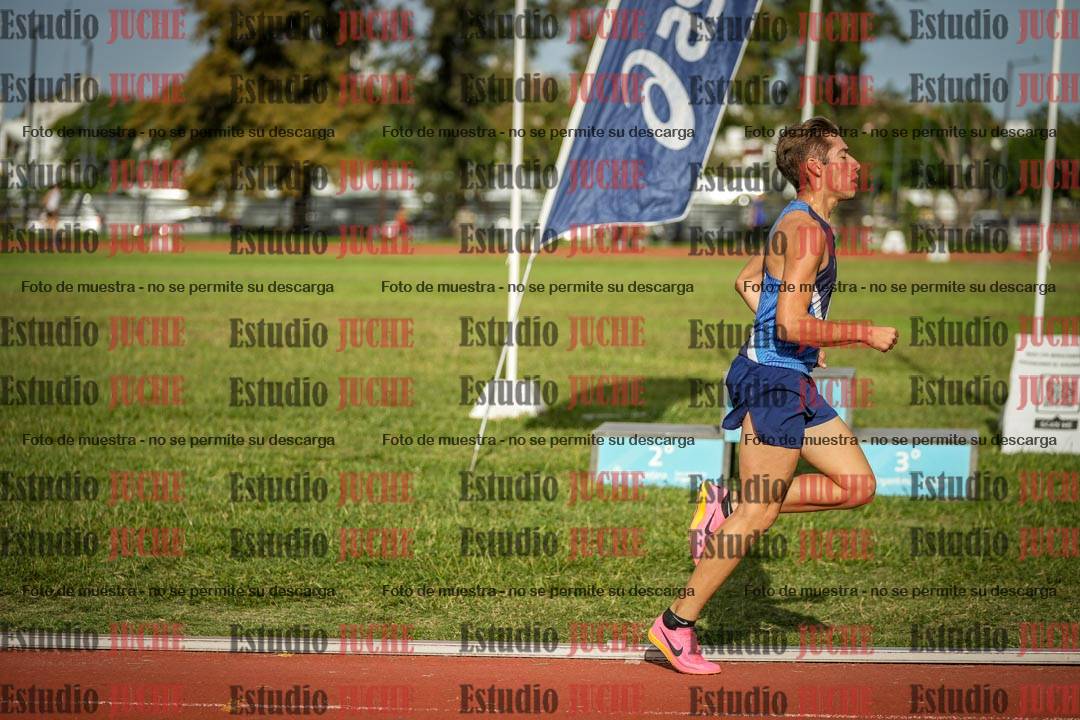 Fotos de los 3000 m llanos de varones