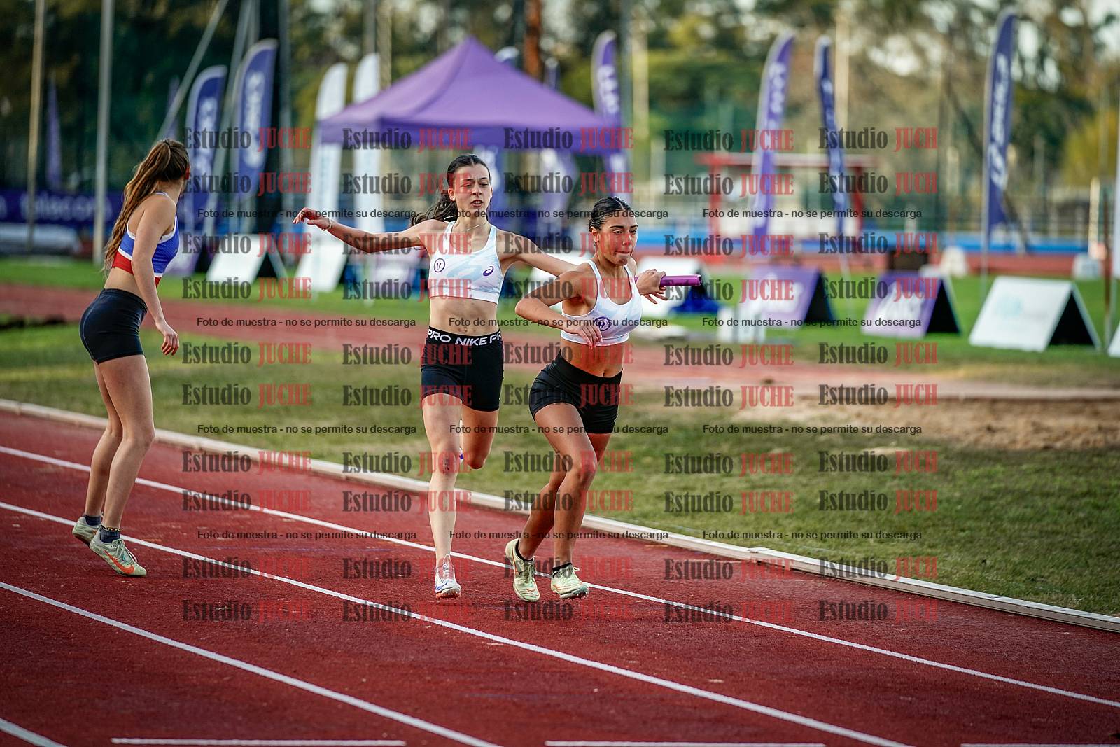 Fotos de las postas 4x400 m de mujeres