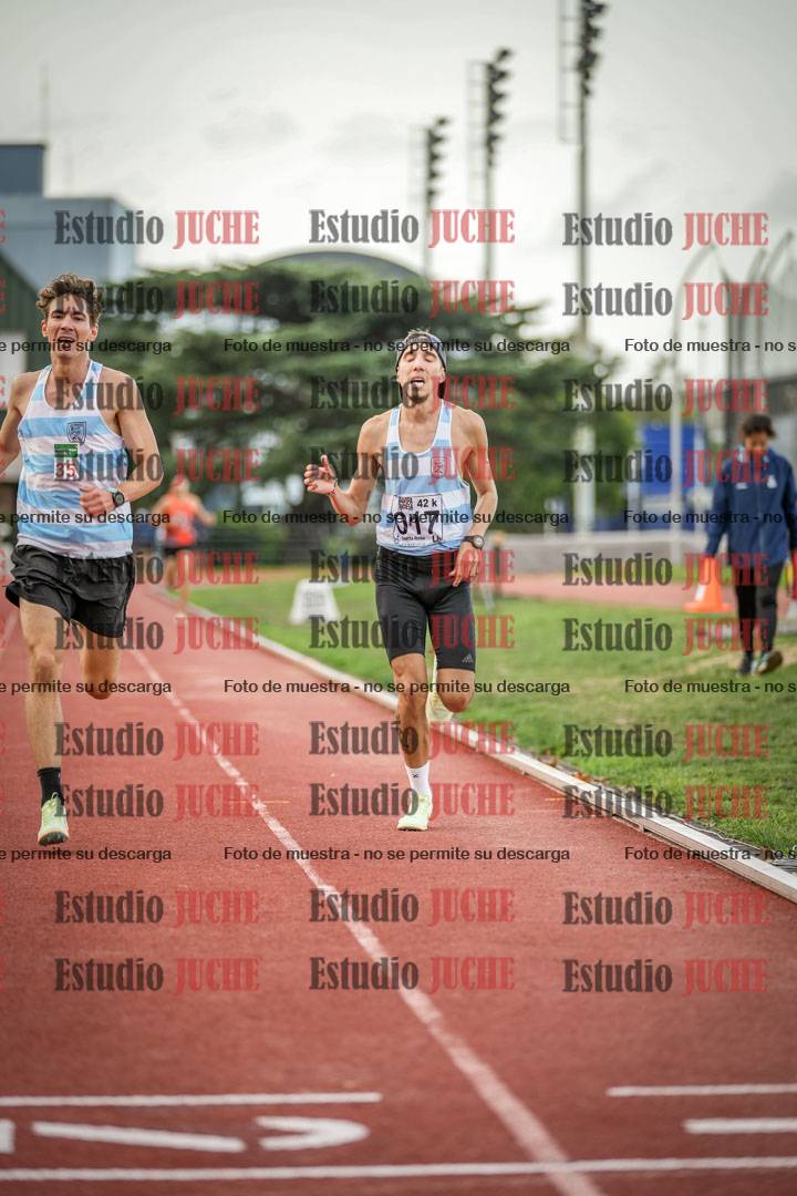 Fotos de los 3000 m llanos de varones