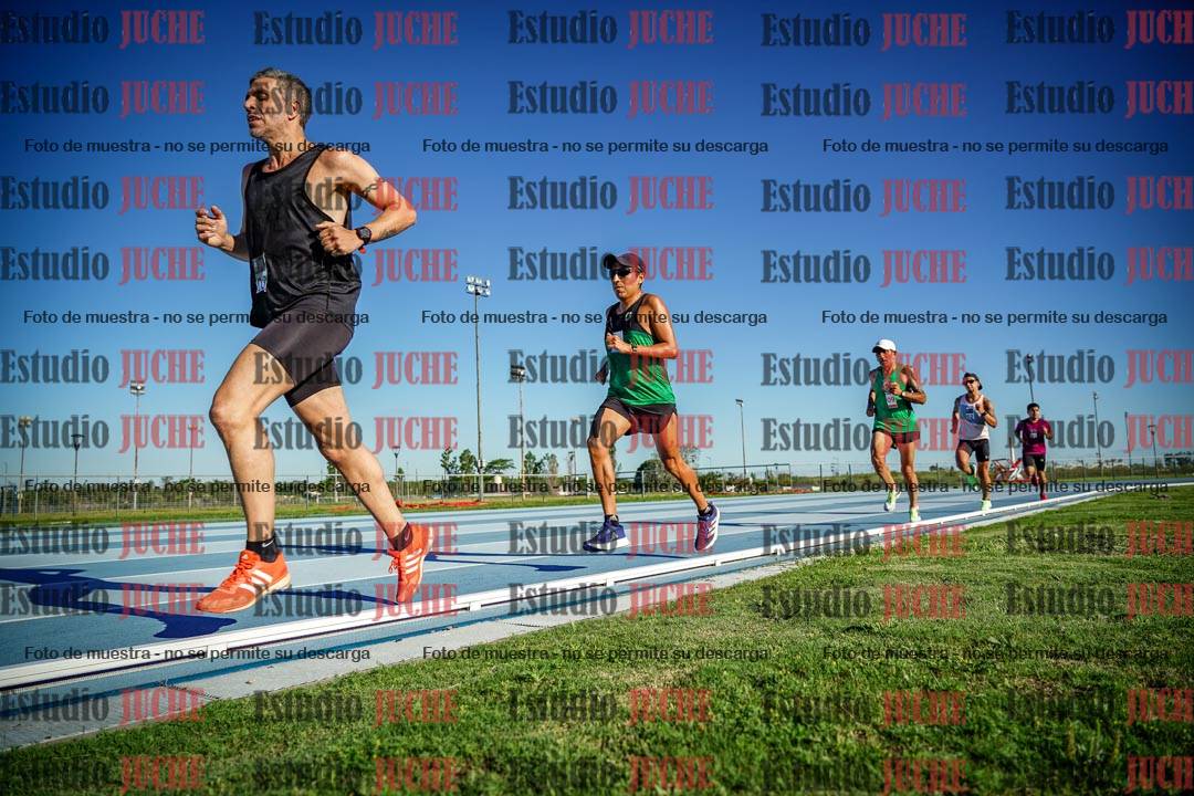 Fotos de los 3000 m llanos de varones