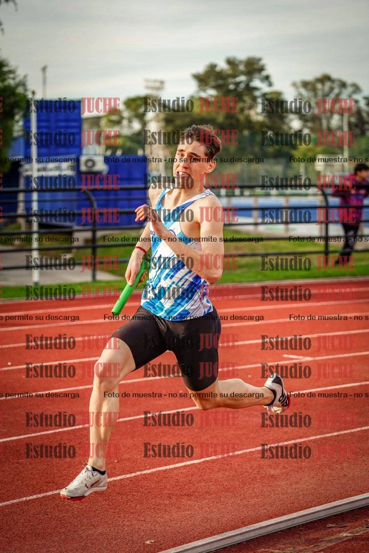 Fotos de las Postas 8x300 m mixta