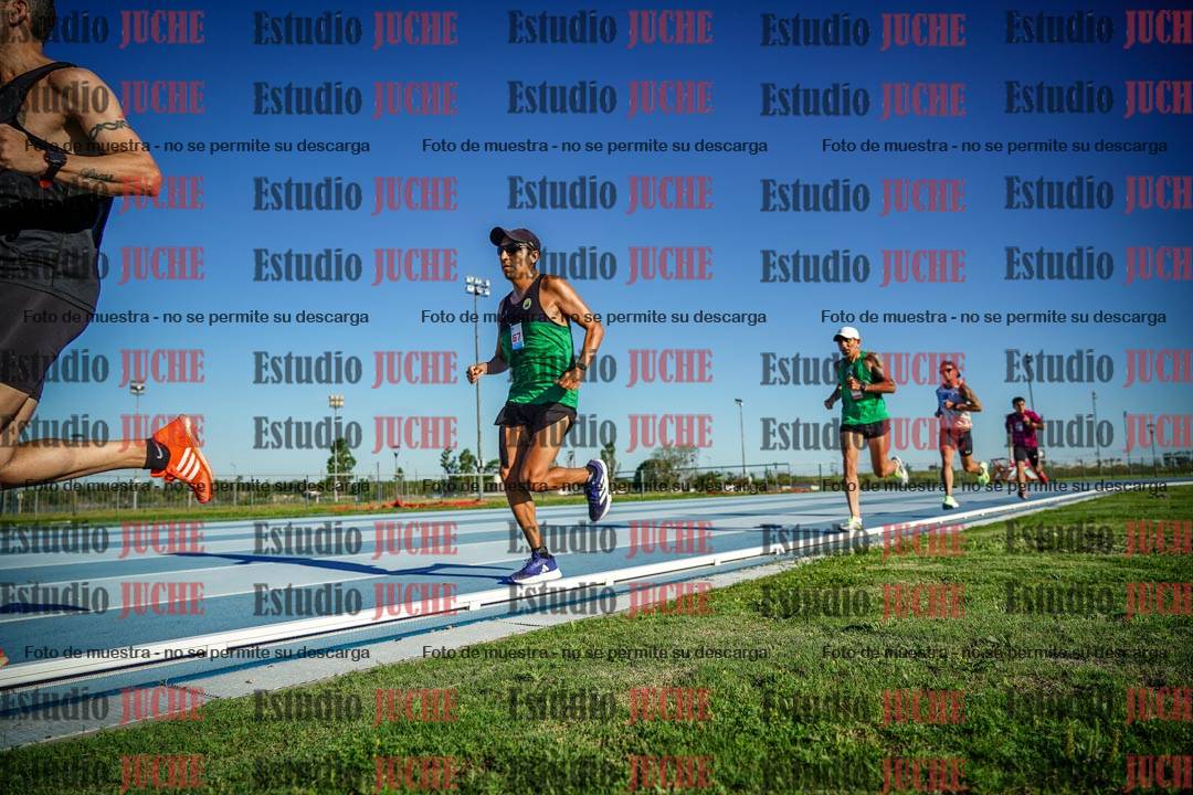 Fotos de los 3000 m llanos de varones
