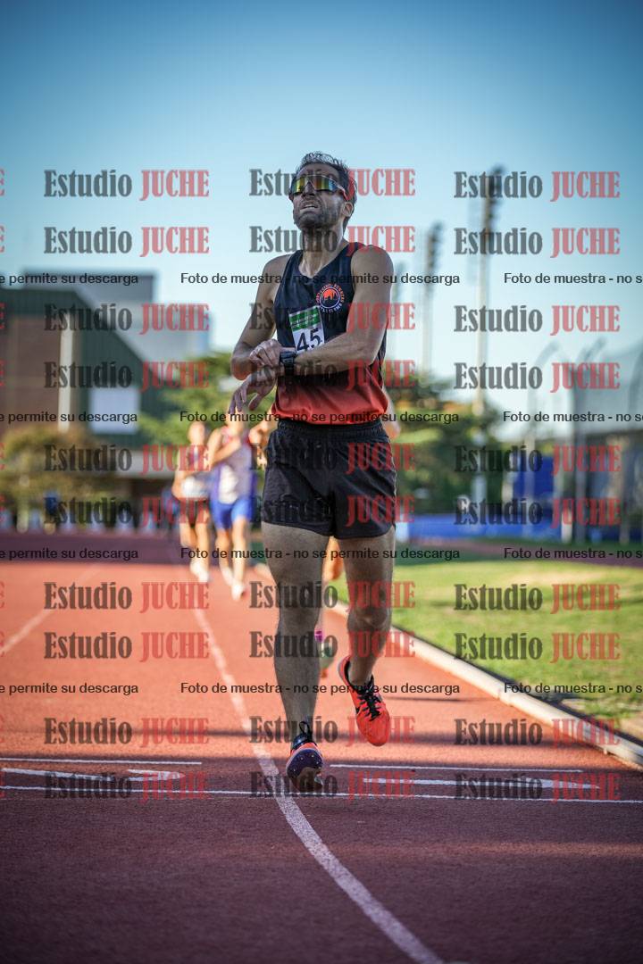 Fotos de los 3000 m llanos de varones