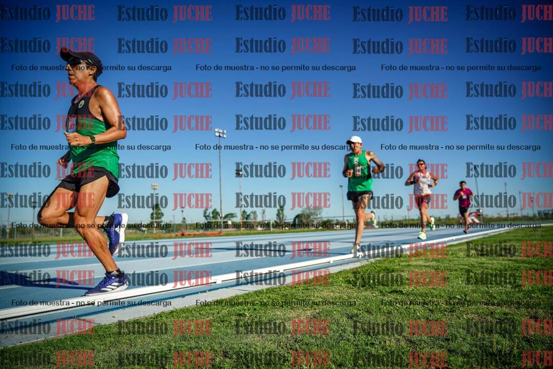 Fotos de los 3000 m llanos de varones