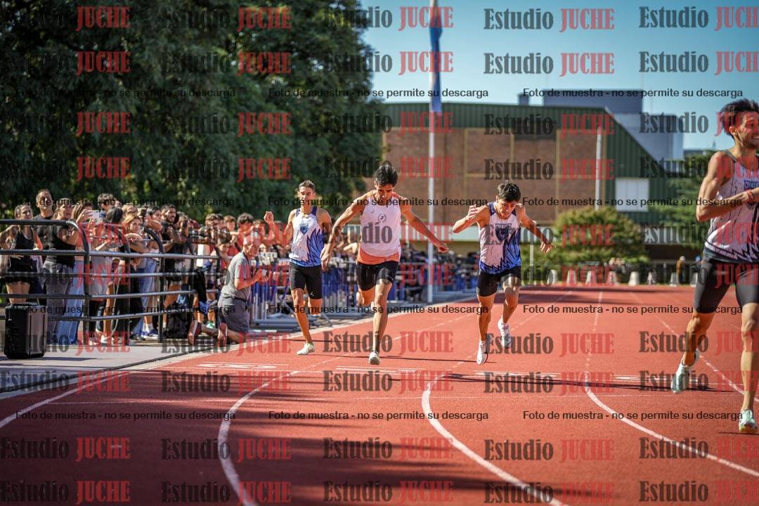 Fotos de los 400 m llanos de varones