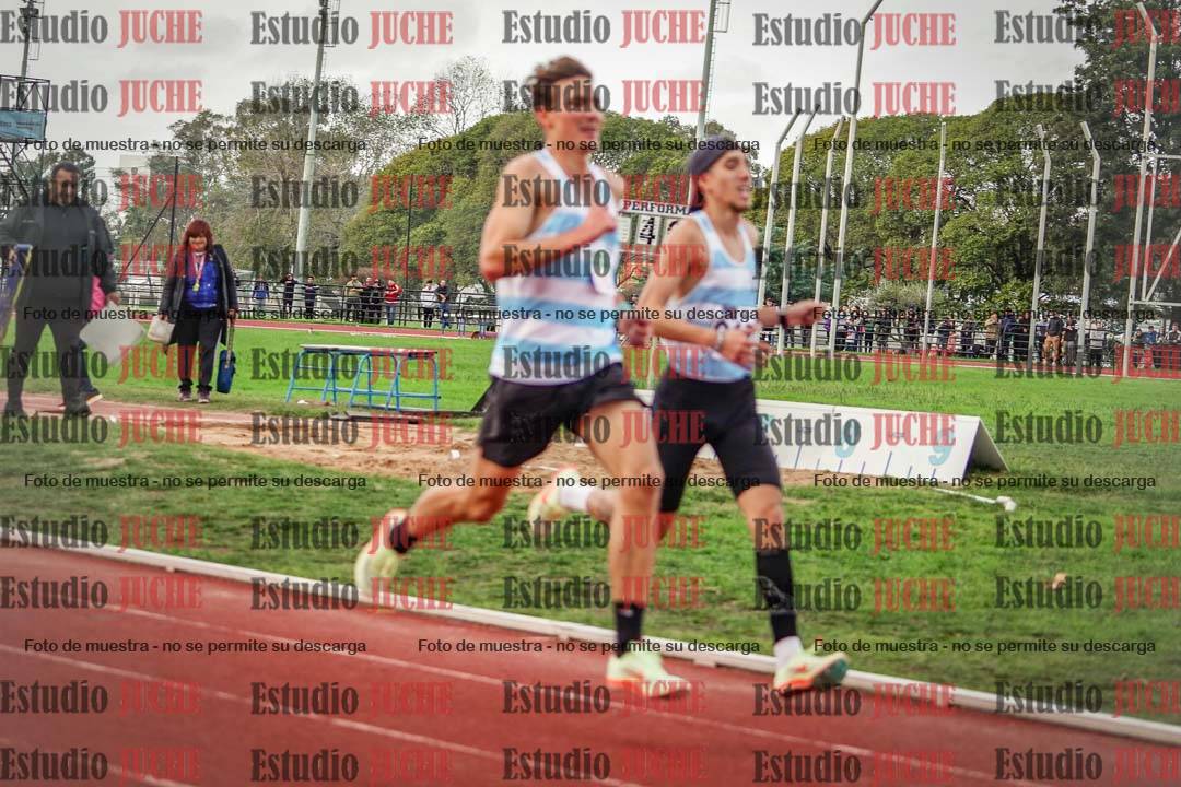 Fotos de los 3000 m llanos de varones