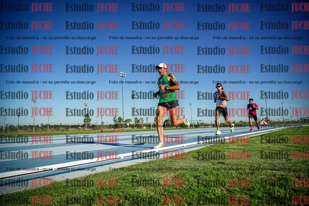 Fotos de los 3000 m llanos de varones