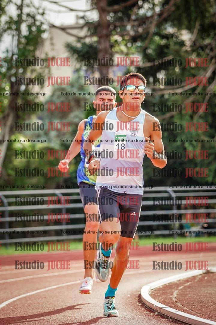 Fotos de los 3000 m llanos de varones
