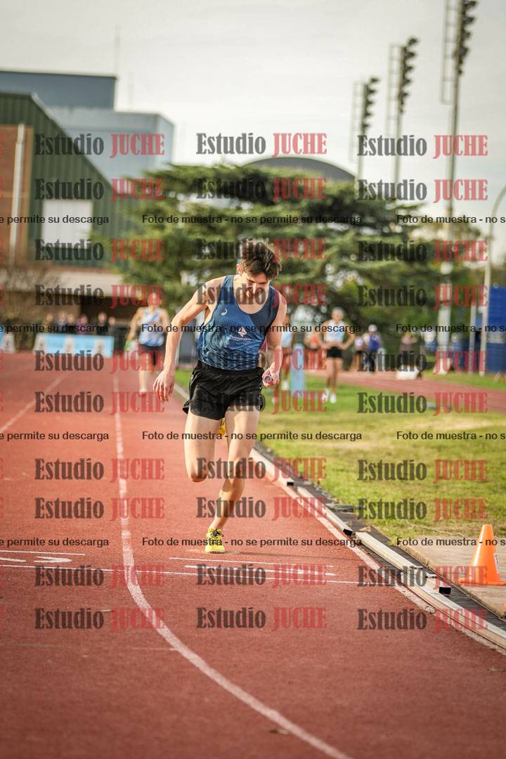 Fotos de las Postas 8x300 m mixta
