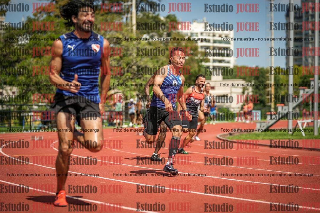 Fotos de los 200 m llanos de varones