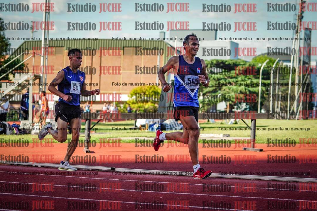 Fotos de los 3000 m llanos de varones
