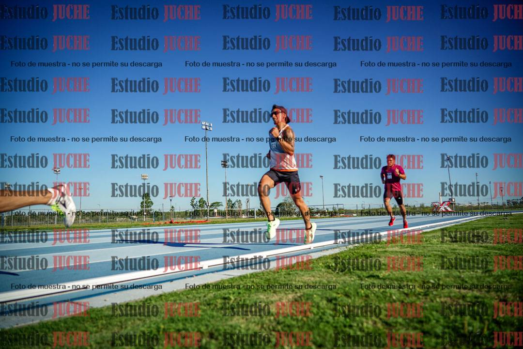 Fotos de los 3000 m llanos de varones