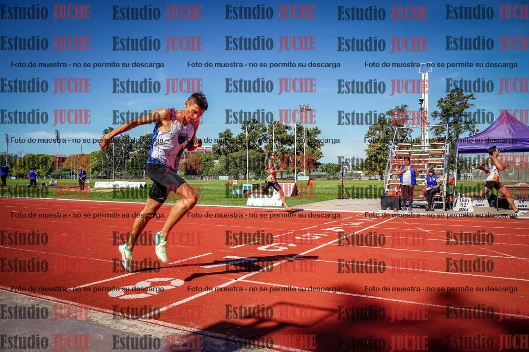 Fotos de los 400 m llanos de varones