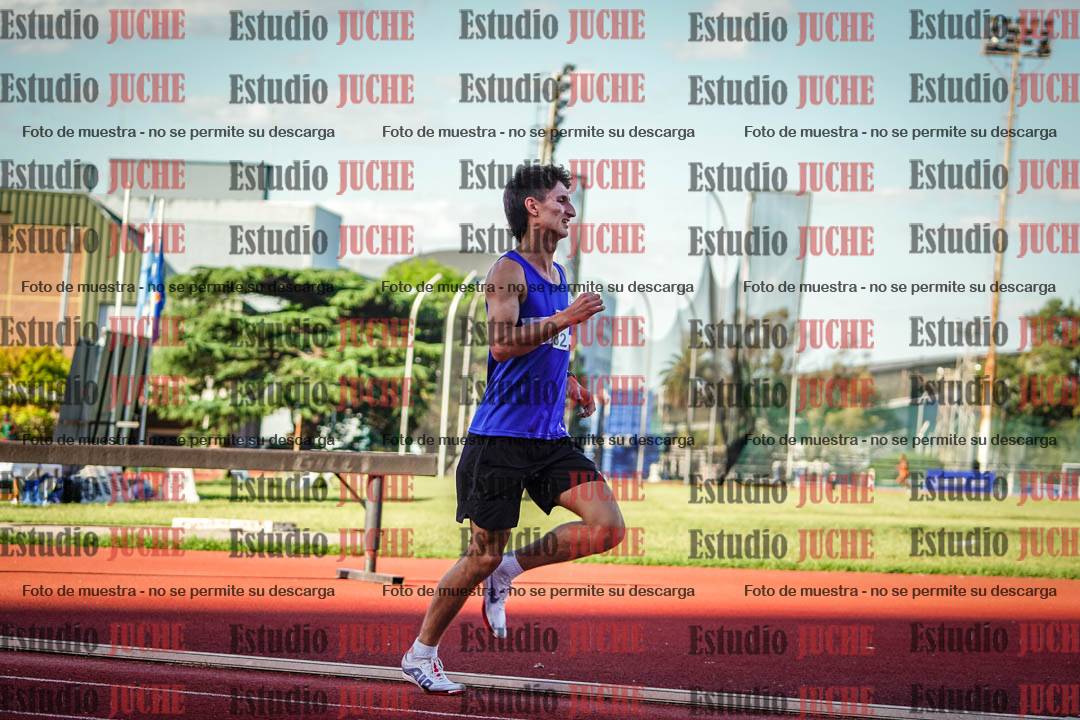 Fotos de los 3000 m llanos de varones