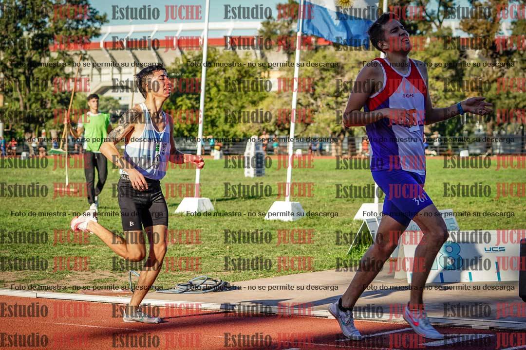 Fotos de los 3000 m llanos de varones