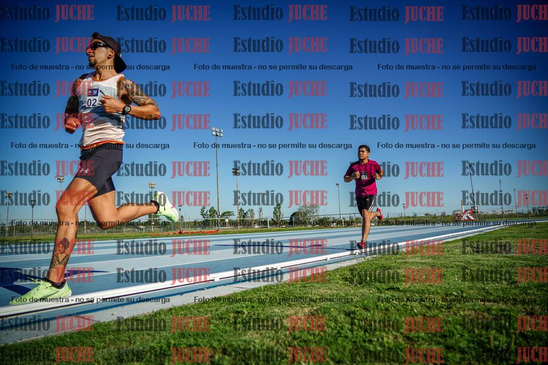 Fotos de los 3000 m llanos de varones