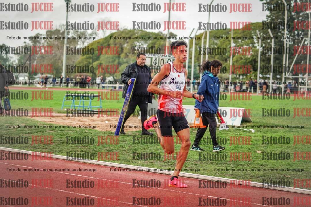 Fotos de los 3000 m llanos de varones