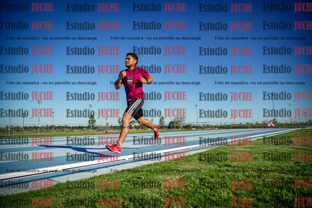 Fotos de los 3000 m llanos de varones