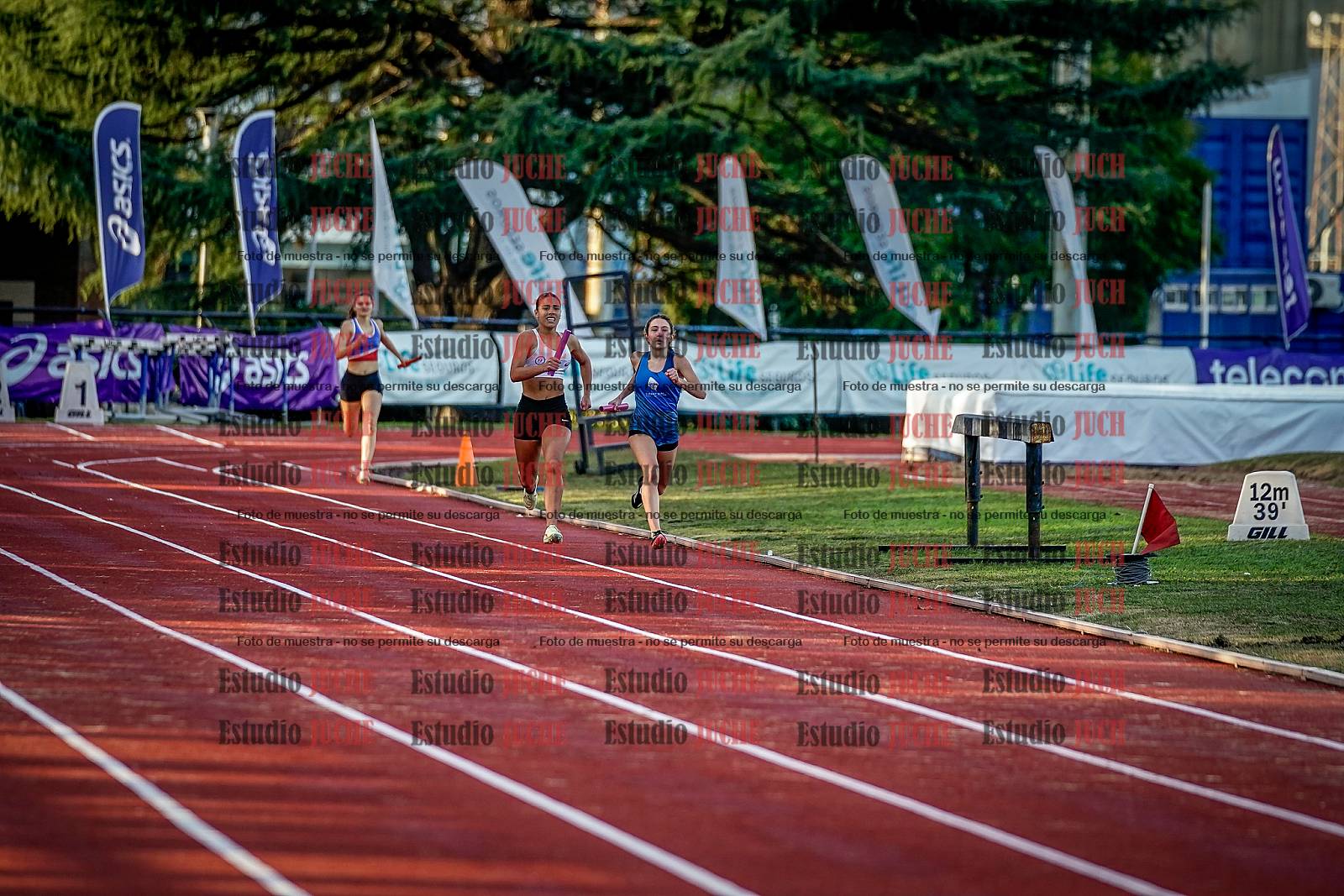 Fotos de las postas 4x400 m de mujeres