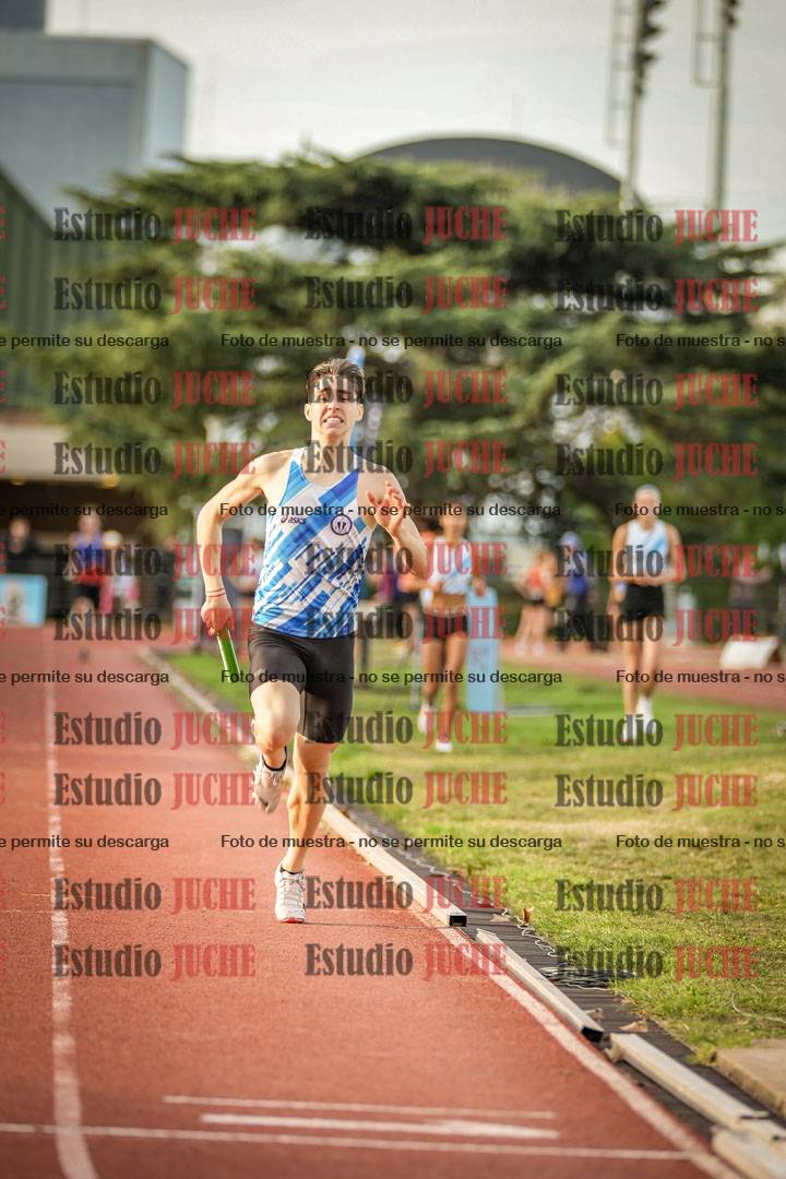 Fotos de las Postas 8x300 m mixta