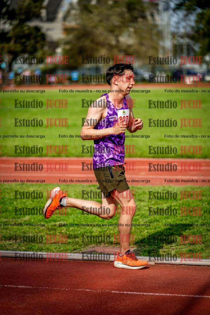 Fotos de los 3000 m llanos de varones