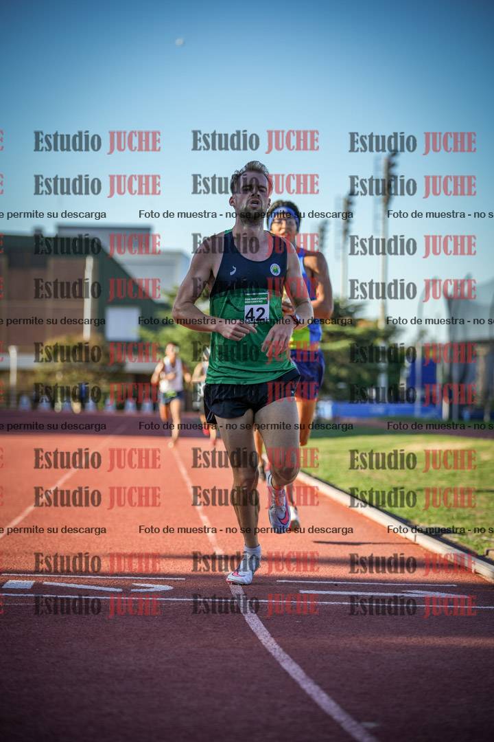 Fotos de los 3000 m llanos de varones
