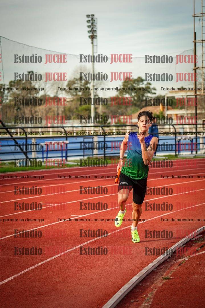 Fotos de las Postas 8x300 m mixta