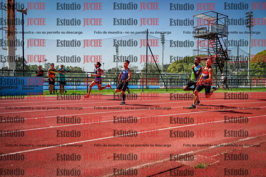 Fotos de los 200 m llanos de varones