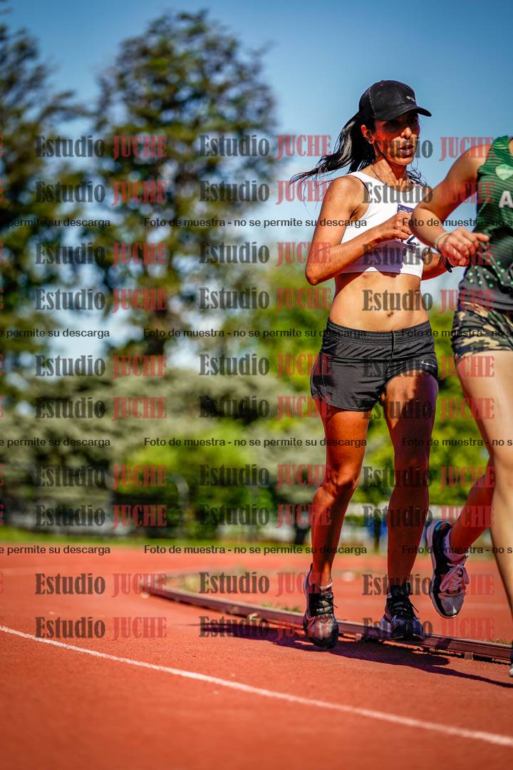 Fotos de los 5000 m llanos de mujeres y varones