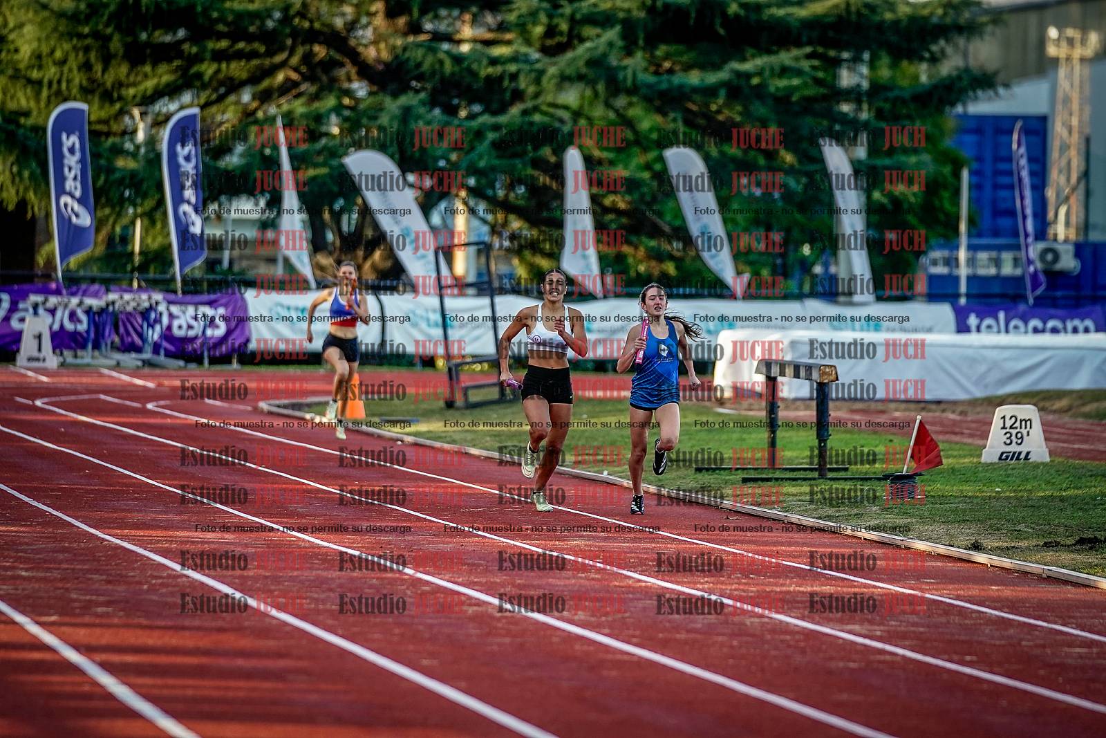 Fotos de las postas 4x400 m de mujeres