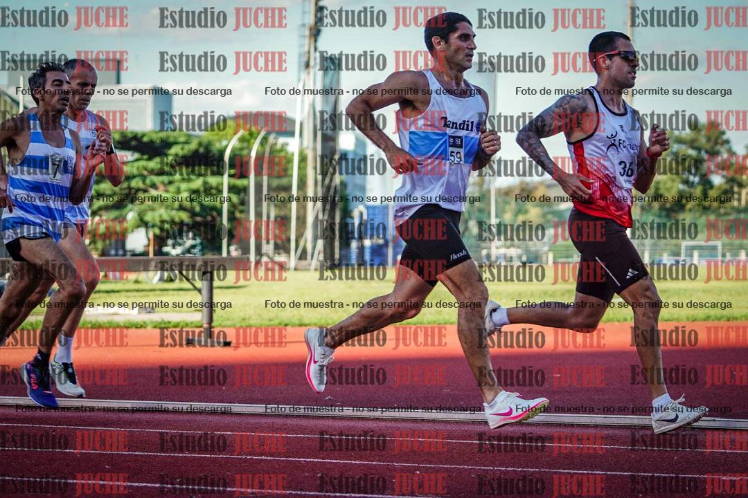 Fotos de los 3000 m llanos de varones