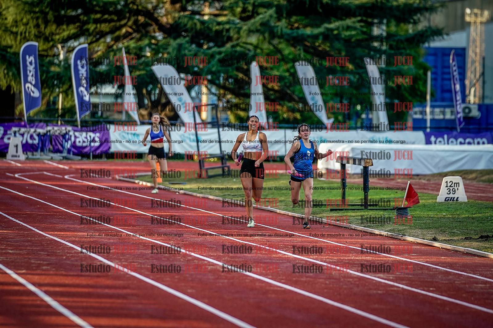 Fotos de las postas 4x400 m de mujeres