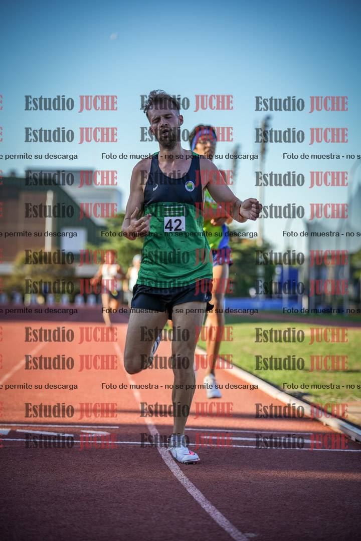 Fotos de los 3000 m llanos de varones