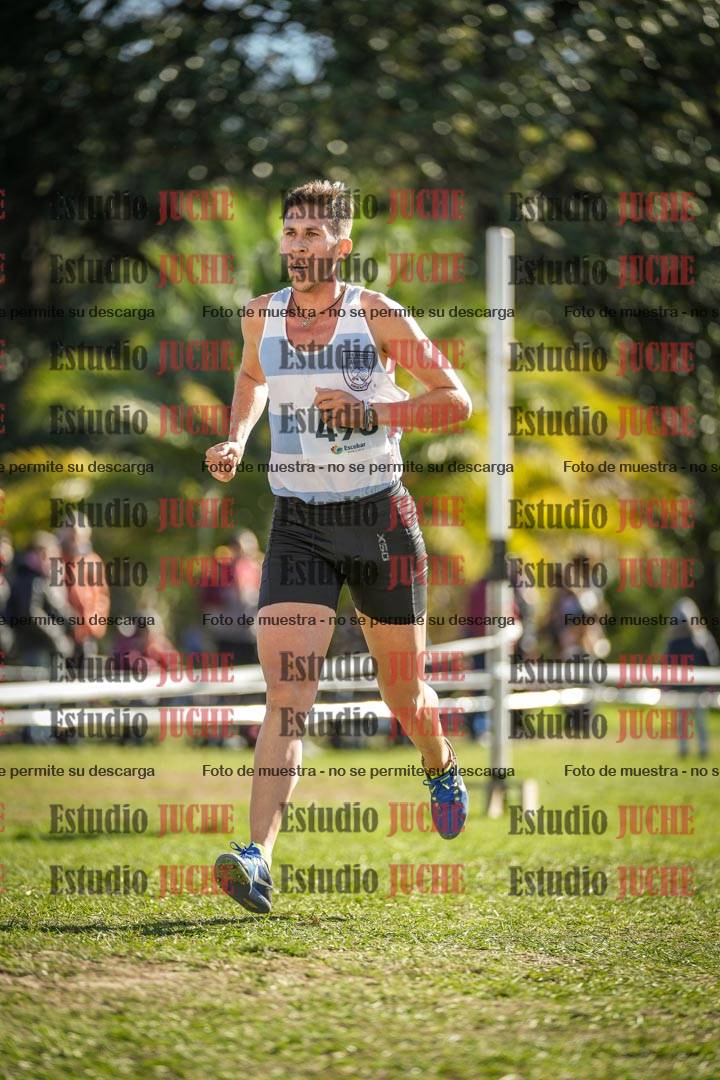 Fotos de la llegada del cross de 8000 m