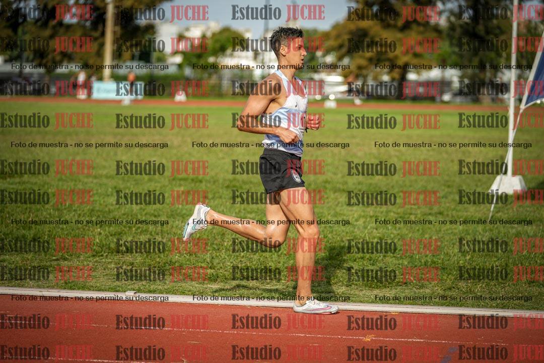 Fotos de los 3000 m llanos de varones