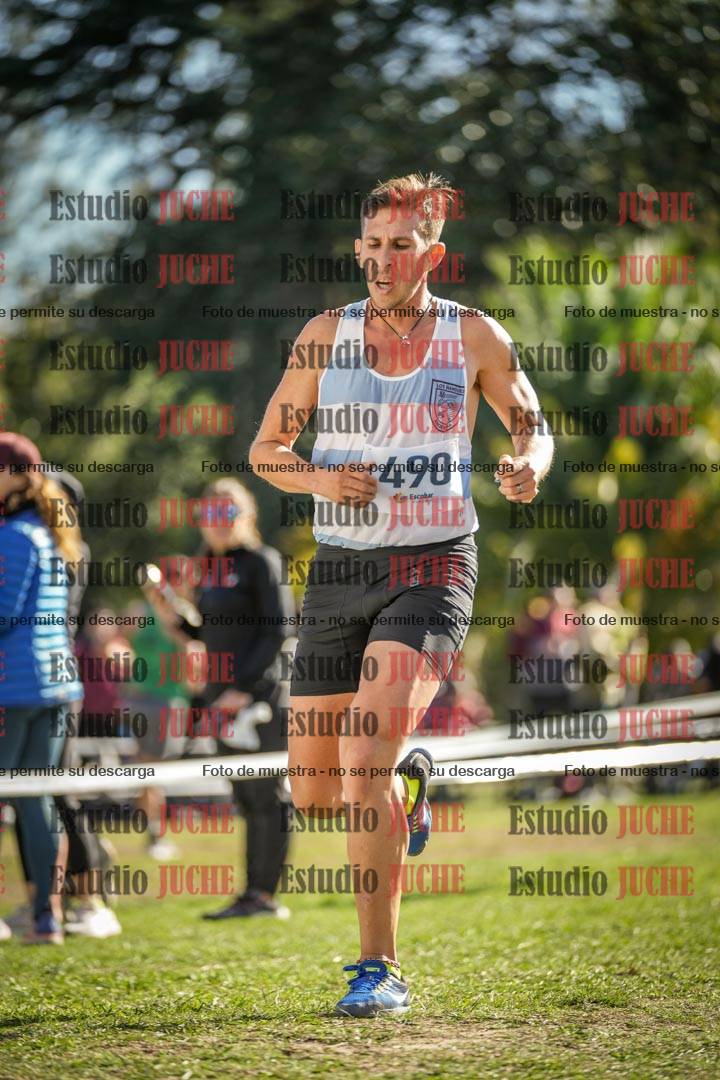 Fotos de la llegada del cross de 8000 m