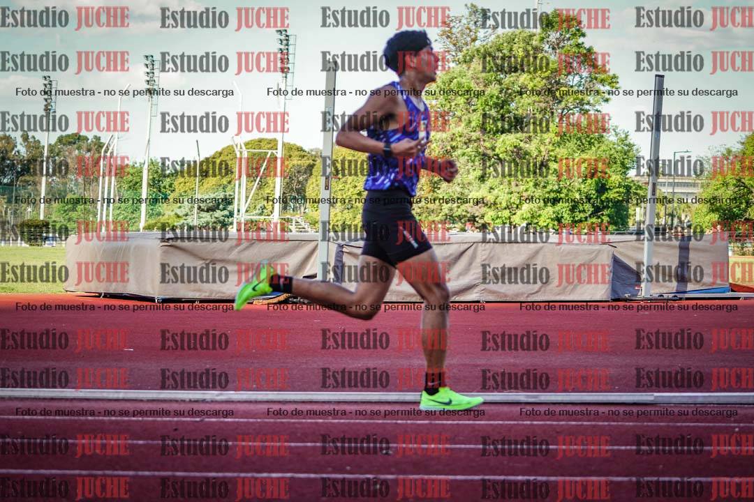 Fotos de los 3000 m llanos de varones