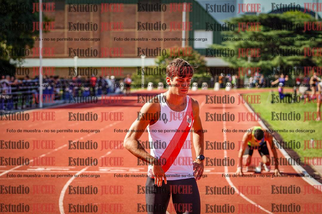 Fotos de los 400 m llanos de varones