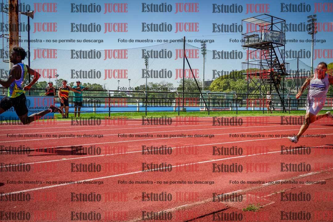 Fotos de los 200 m llanos de varones