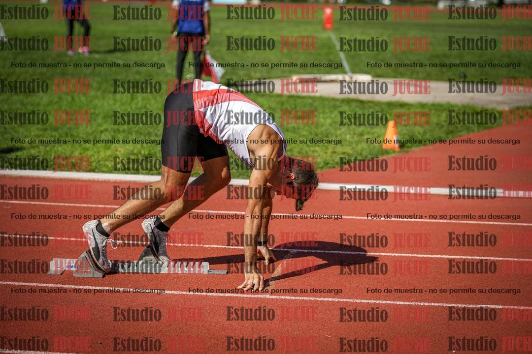 Fotos de los 400 m llanos de varones
