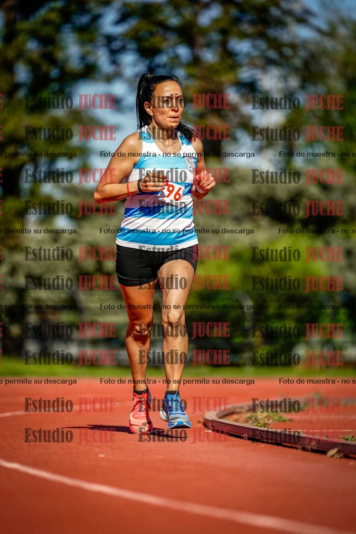 Fotos de los 5000 m llanos de mujeres y varones