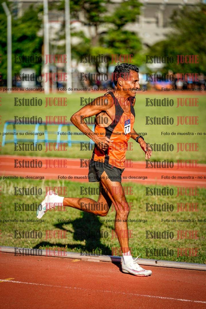 Fotos de los 3000 m llanos de varones