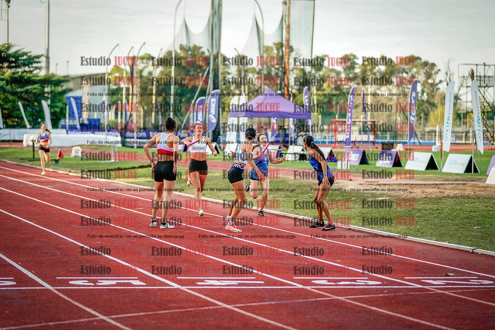 Fotos de las postas 4x400 m de mujeres