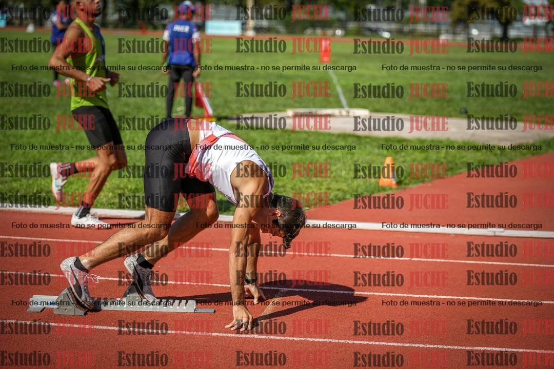Fotos de los 400 m llanos de varones